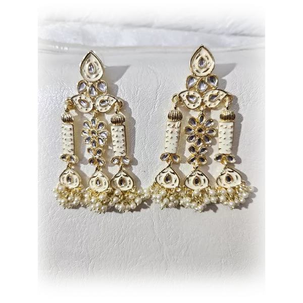 ANITEQUE EARRING