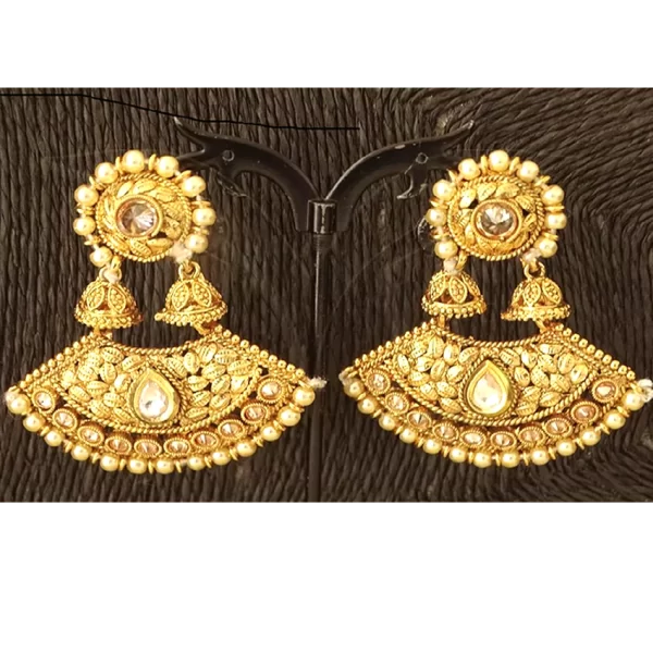 GOLD EARRING